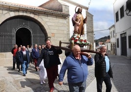 Imagen de la procesión con la imagen de San José