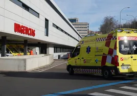 El motorista ha sido evacuado al Hospital de Salamanca con lesiones múltiples, aunque consciente.