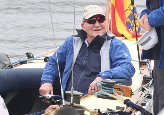El Rey Juan Carlos sale a navegar.