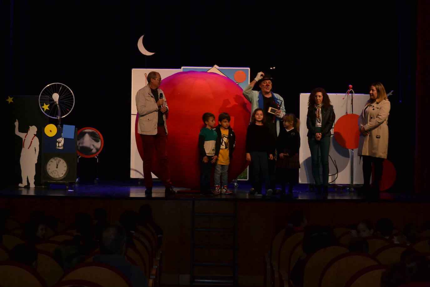 Marcel Gros recibe el premio del público como mejor espectáculo infantil de la pasada Feria de Ciudad Rodrigo