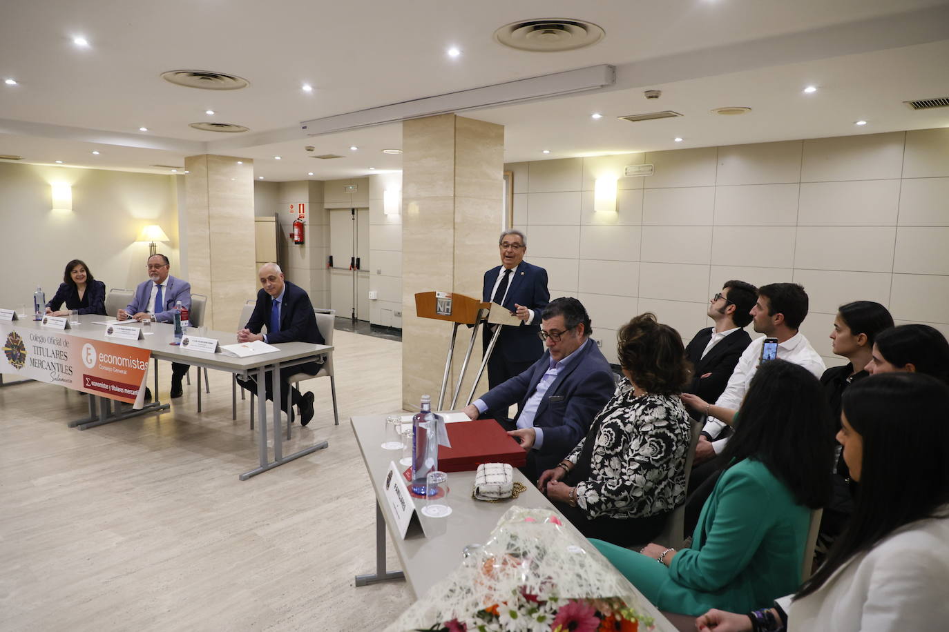 El Colegio de Titulares Mercantiles homenajea a Esteban Iglesias Pérez