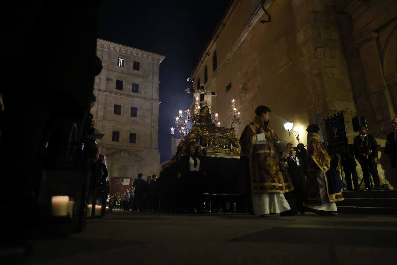 Arranca la Semana Santa con la salida de la Virgen de los Dolores