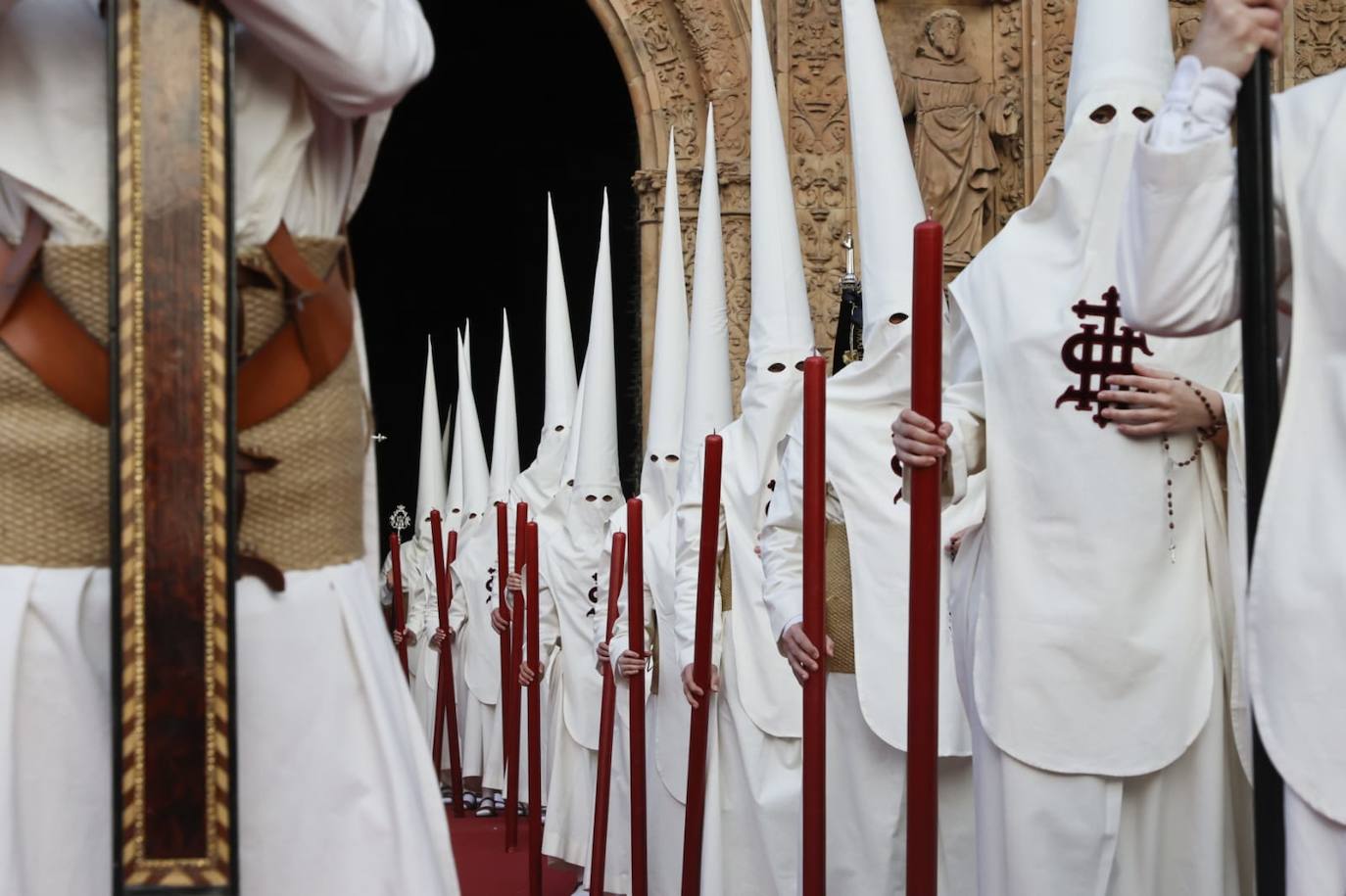 Salida masiva para recibir a un Cristo de la Redención vestido de &#039;Madrugada&#039;