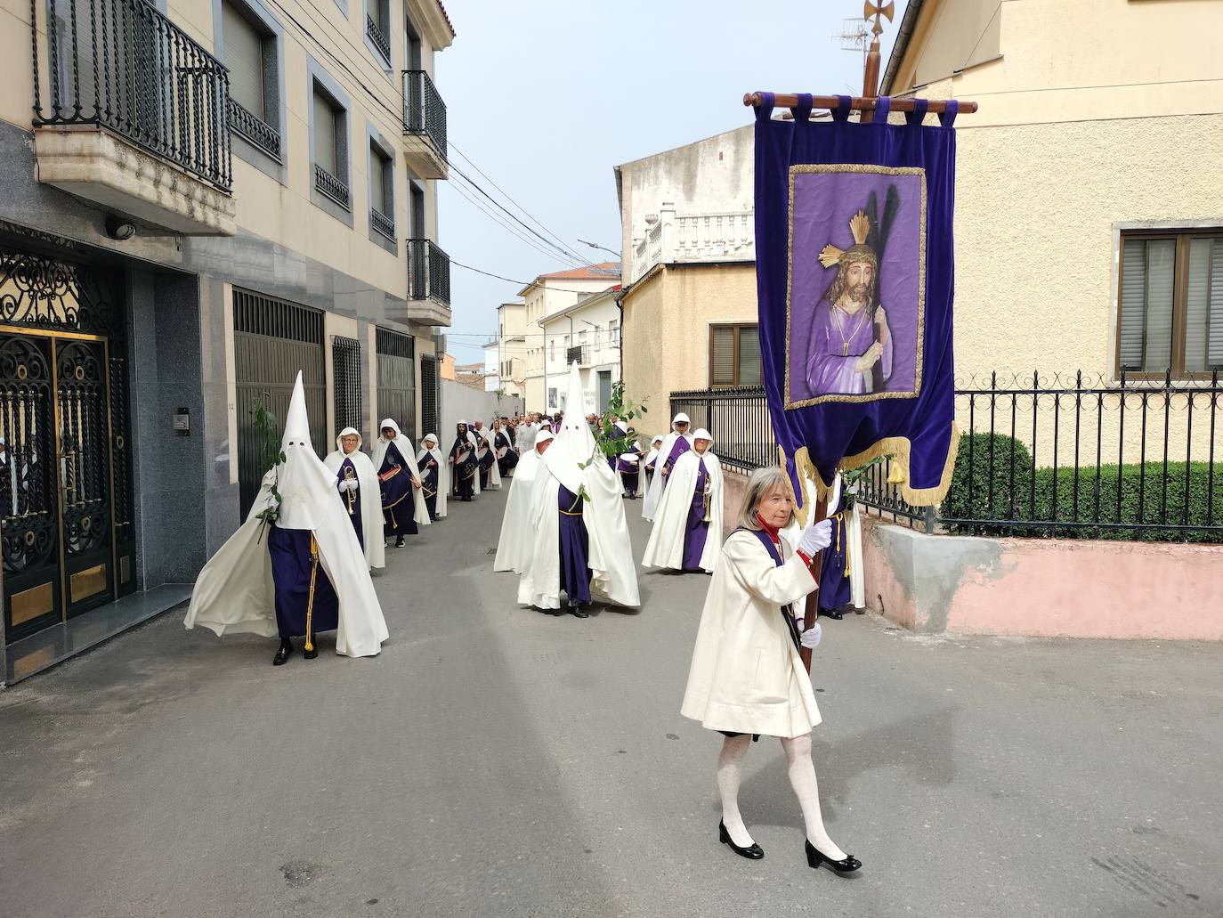 Ledrada abre su Semana Santa con la procesión del Domingo de Ramos