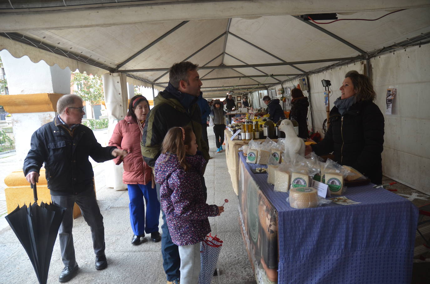 Ciudad Rodrigo encuentra refugio en el III Mercado Artesano