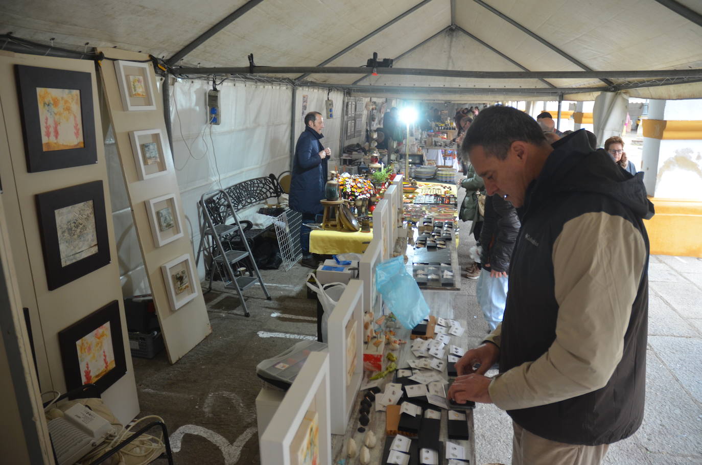 Ciudad Rodrigo encuentra refugio en el III Mercado Artesano