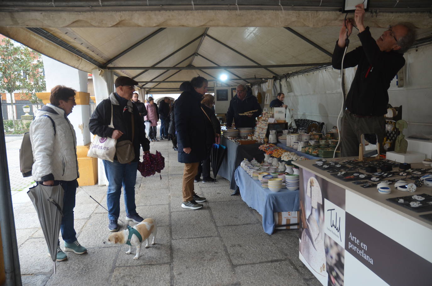 Ciudad Rodrigo encuentra refugio en el III Mercado Artesano