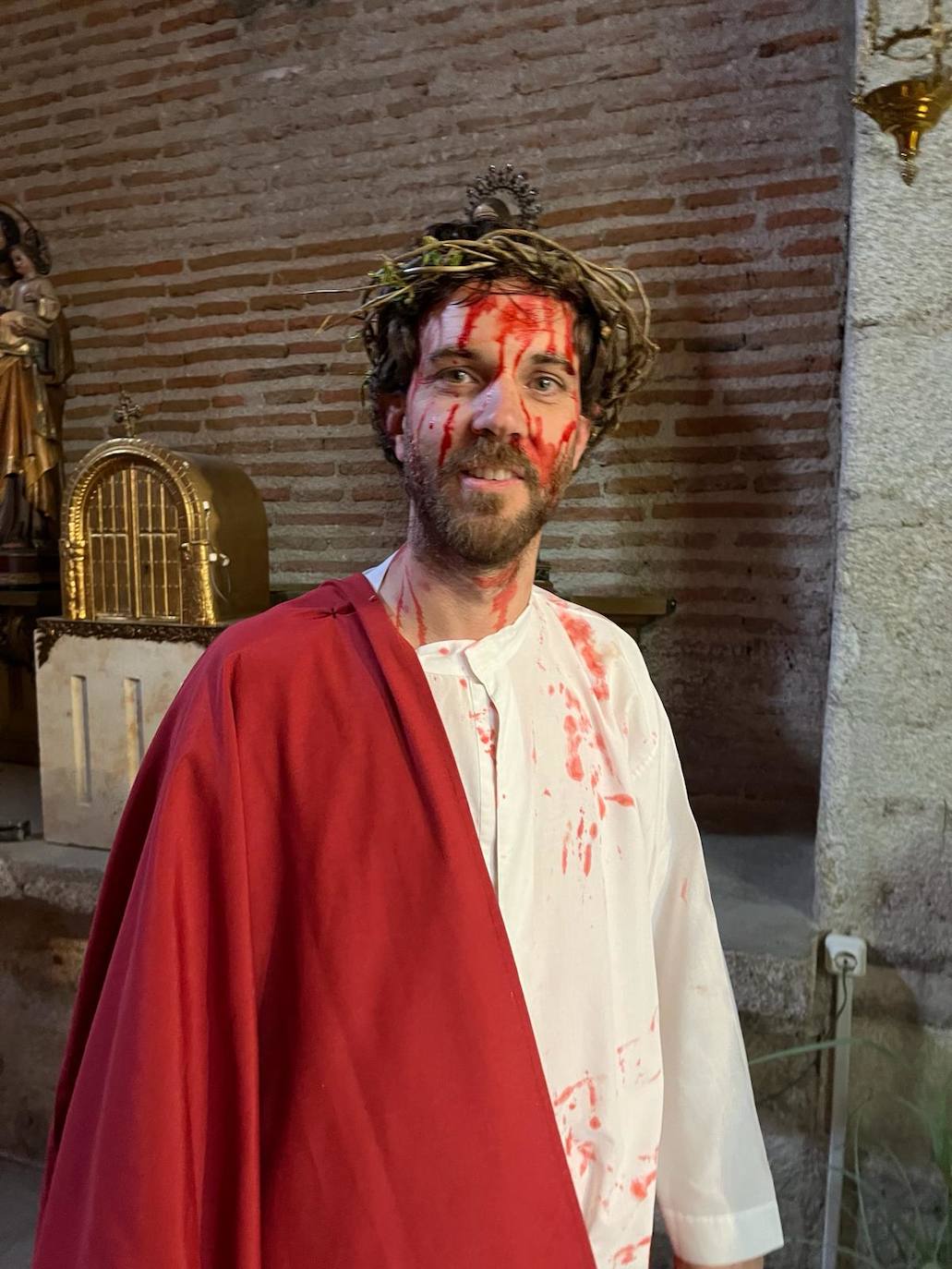 Las expresivas escenas del viacrucis viviente de Paradinas de San Juan