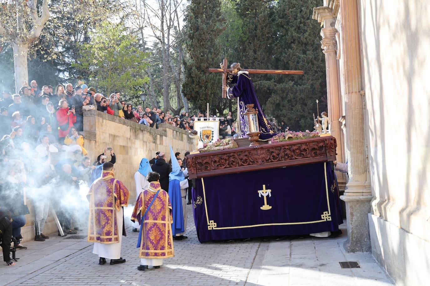 Procesión de la Cofradía de la Vera Cruz