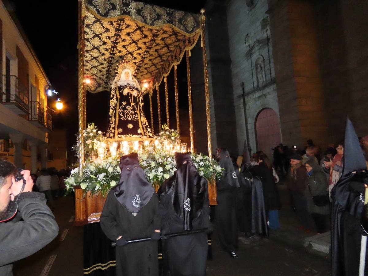 Concentración de emociones en el Santo Entierro de Peñaranda de Bracamonte