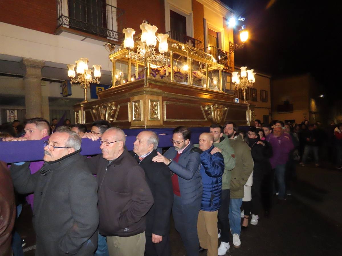 Concentración de emociones en el Santo Entierro de Peñaranda de Bracamonte