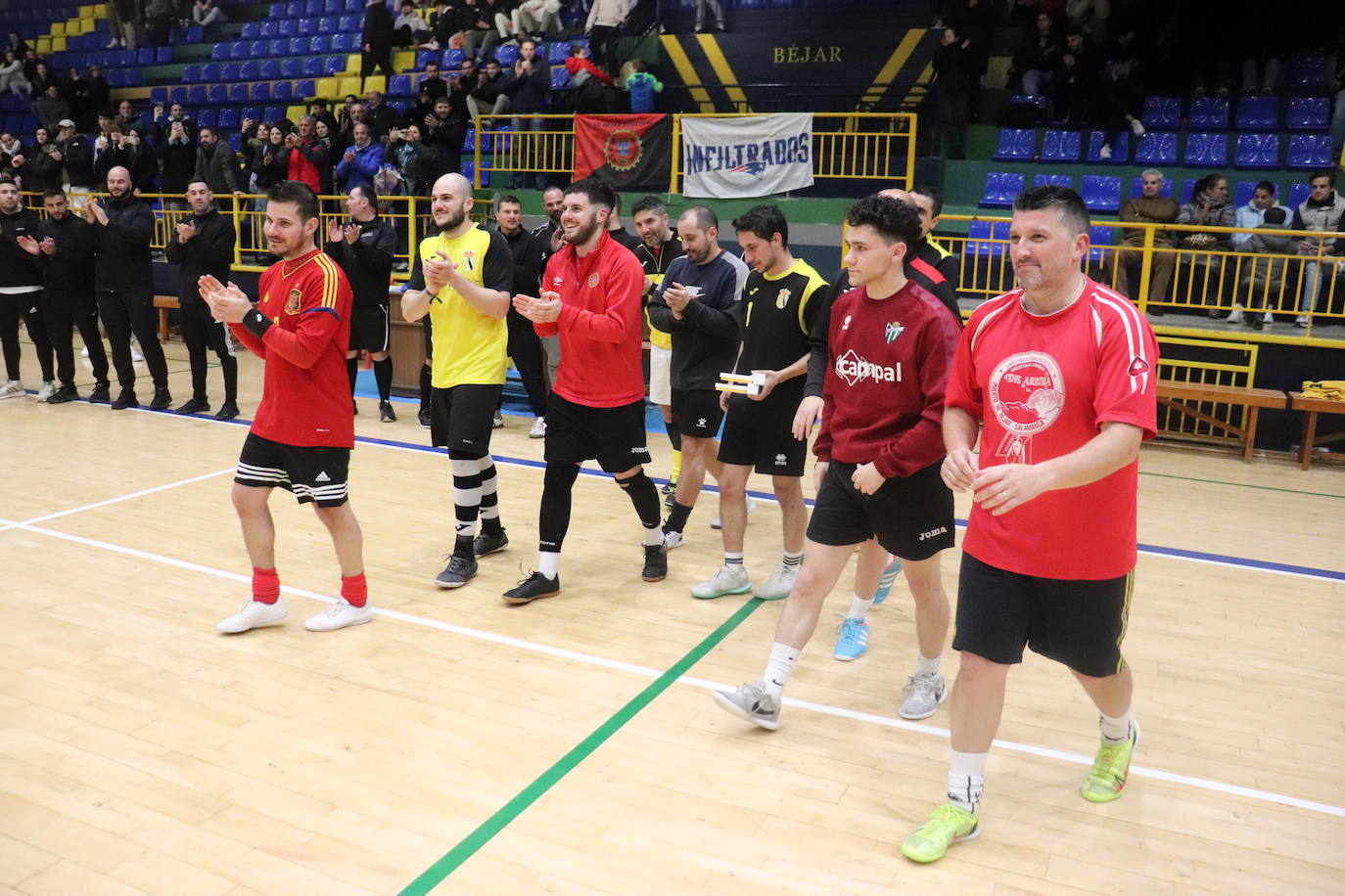 La Banda se lleva la victoria en el torneo solidario de fútbol sala disputado en Béjar