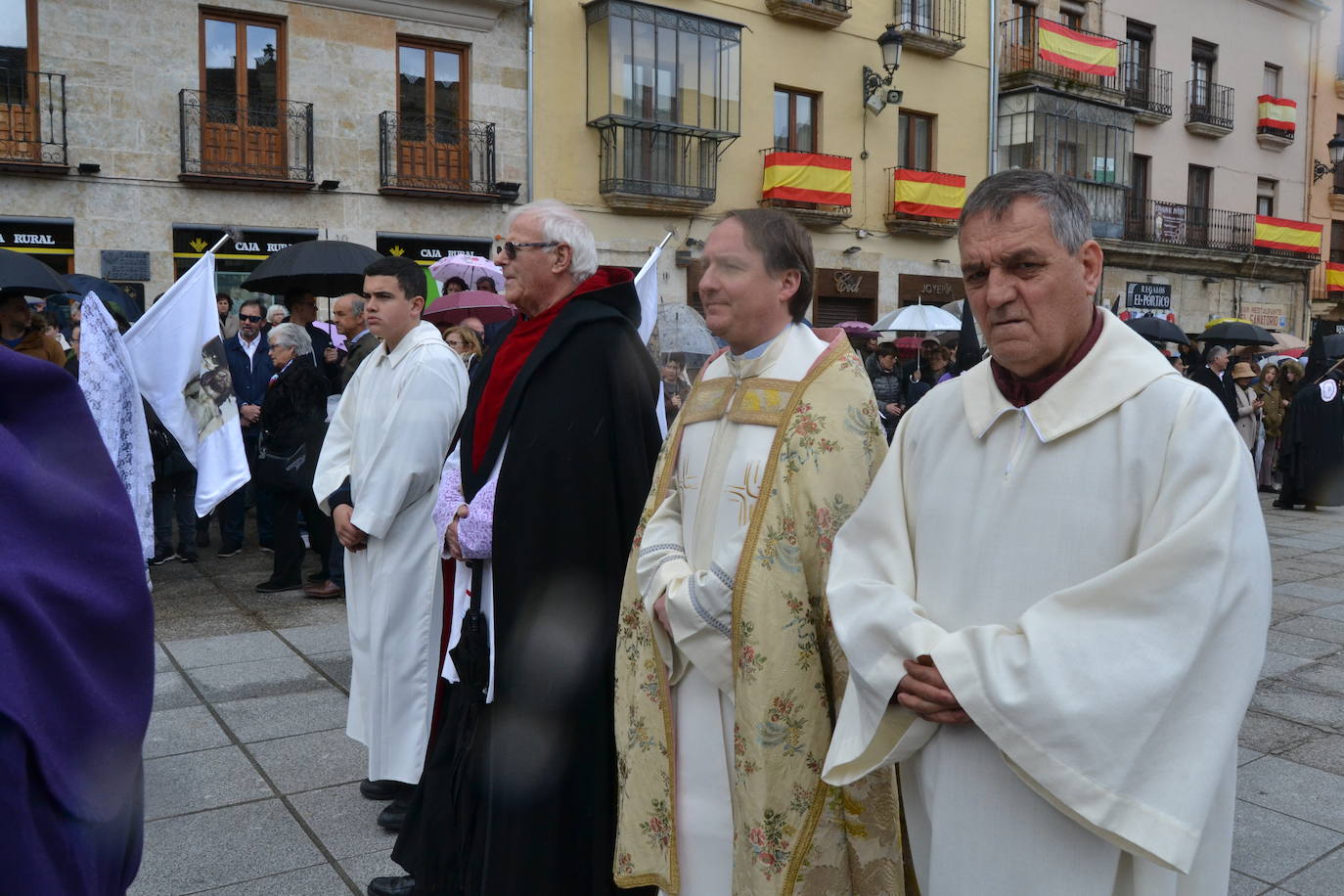 Jesús Resucitado y la Virgen se encuentran en la Plaza Mayor de Ciudad Rodrigo