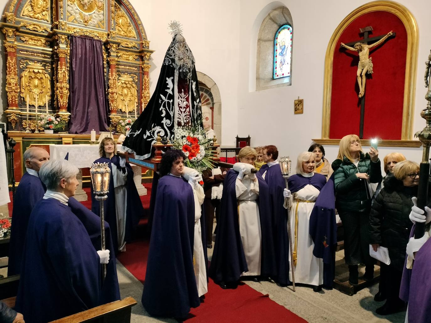 Sanchotello no falta a su Encuentro, que celebra en el interior de la iglesia