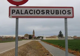 Letrero a la entrada de Palaciosrubios.