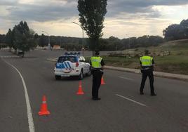 La Policía Local de Alba de Tormes y Terradillos en un control.