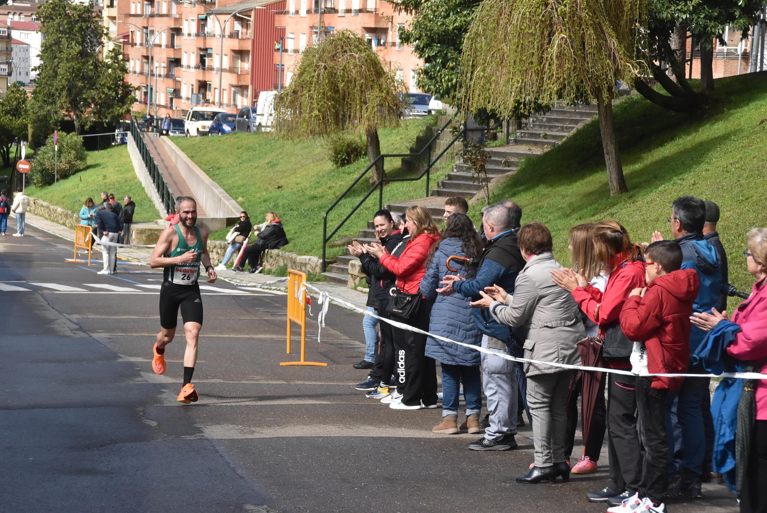 Dani Sanz y Ester Rodríguez ganan la Medio Maratón de Béjar