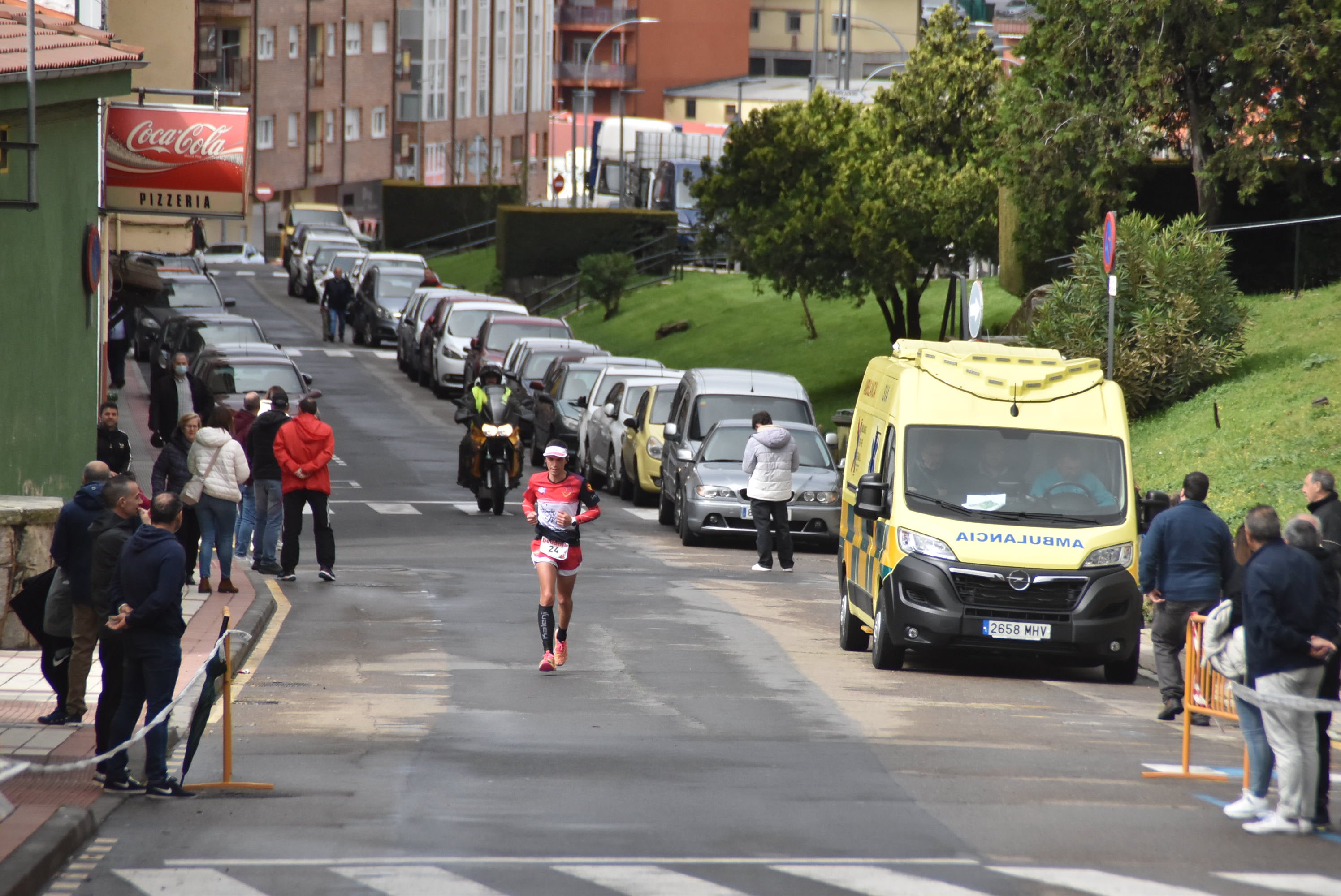 Dani Sanz y Ester Rodríguez ganan la Medio Maratón de Béjar