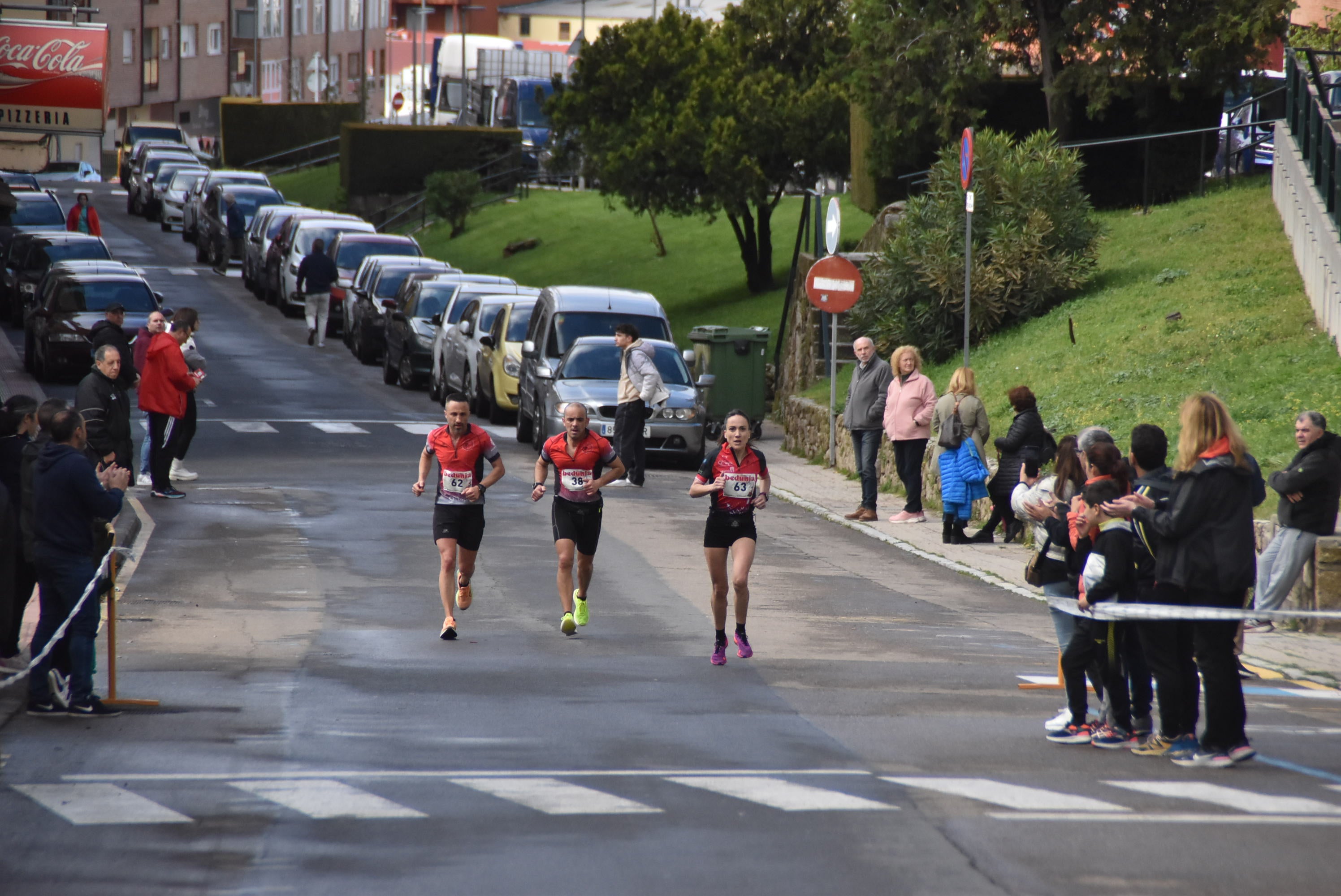 Dani Sanz y Ester Rodríguez ganan la Medio Maratón de Béjar