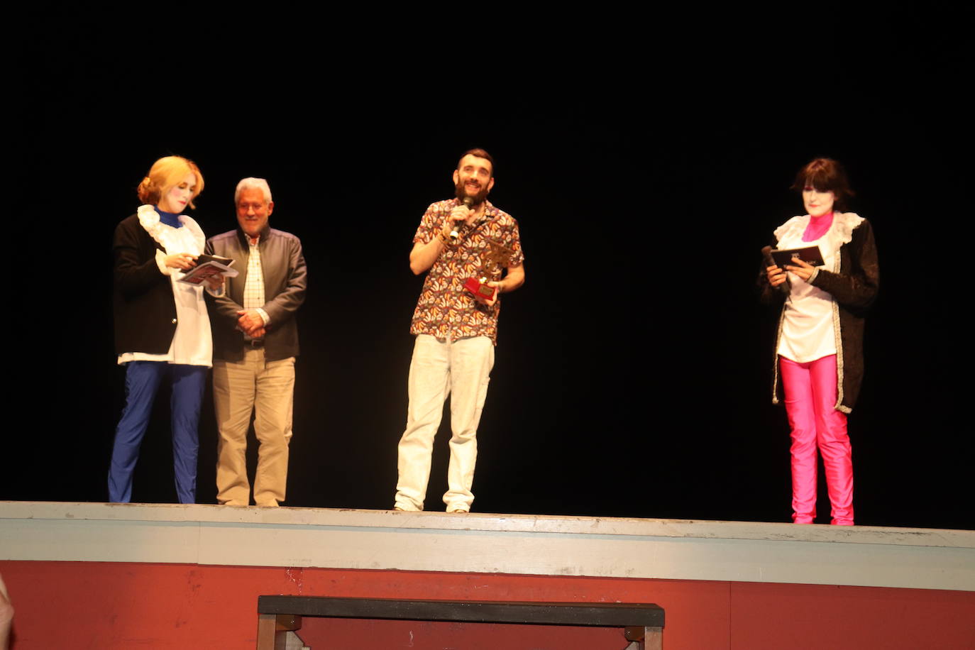 Carasses Teatro y El Duende de Lerma triunfan en el XXVI certamen nacional de teatro de Béjar