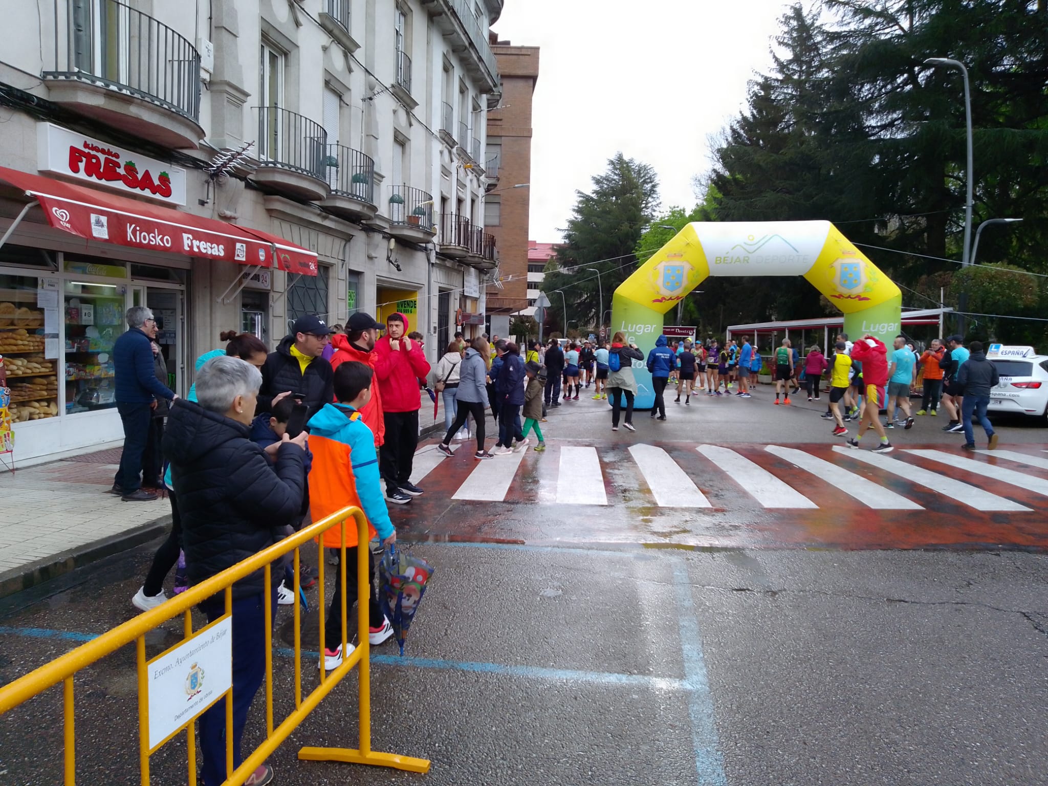 Dani Sanz y Ester Rodríguez ganan la Medio Maratón de Béjar