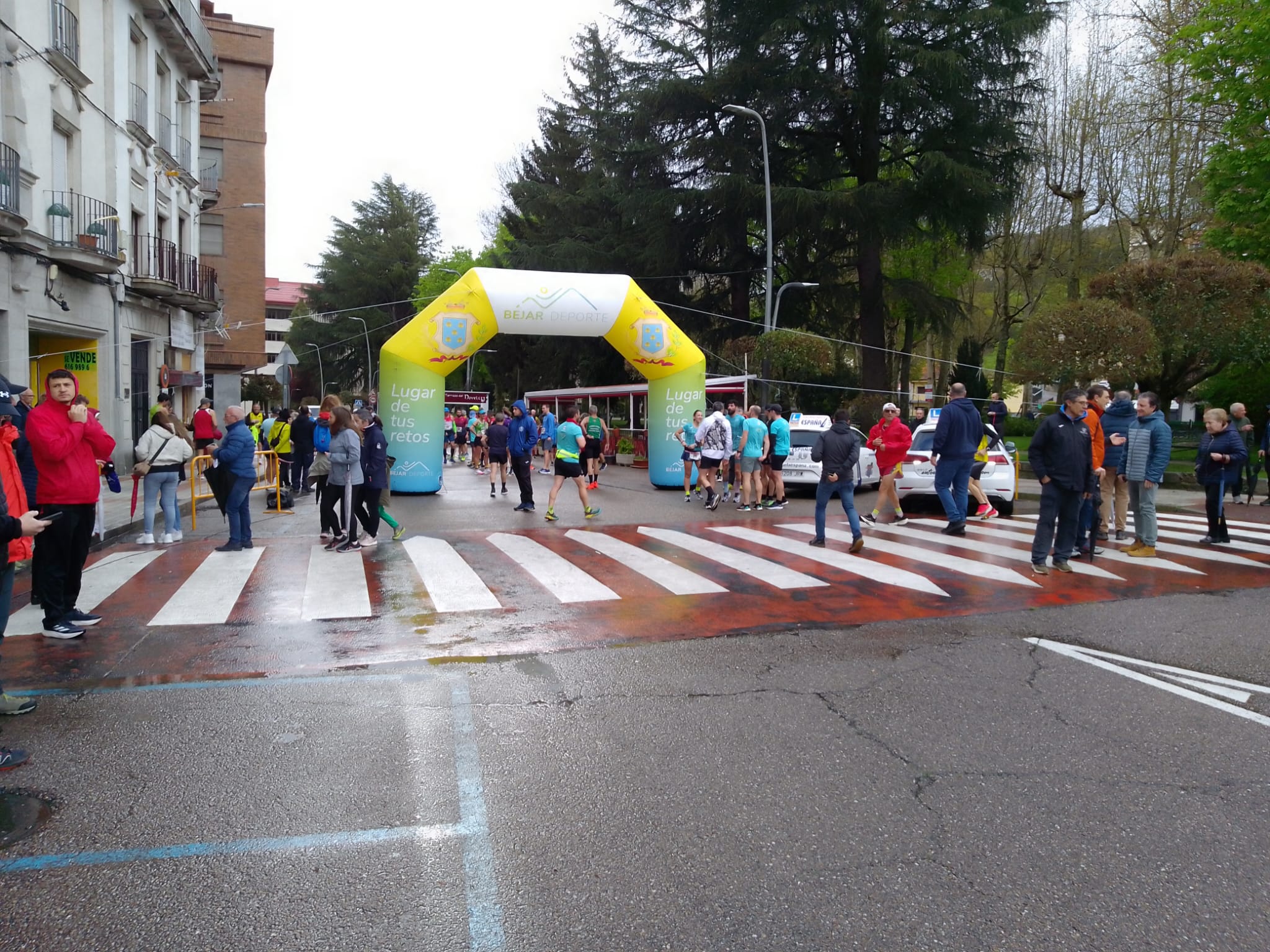 Dani Sanz y Ester Rodríguez ganan la Medio Maratón de Béjar