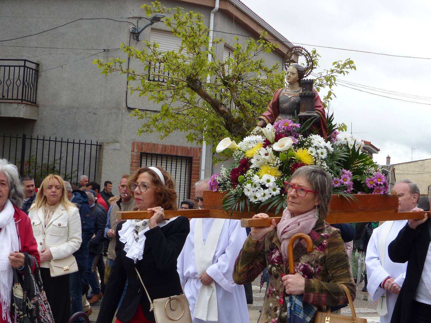 Jotas en honor a Santa Bárbara en Villoria