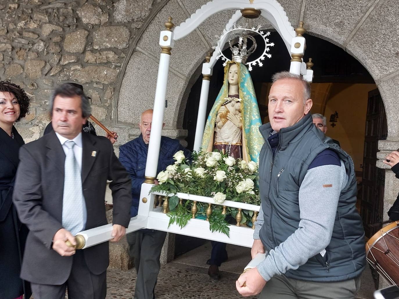 Linares de Riofrío cumple con la tradición y honra a la Virgen del Buen Suceso