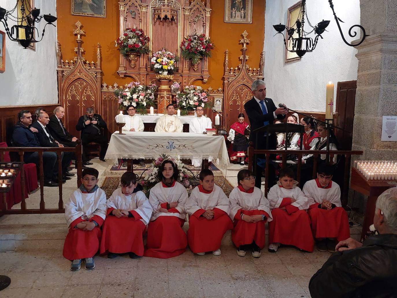 Linares de Riofrío cumple con la tradición y honra a la Virgen del Buen Suceso