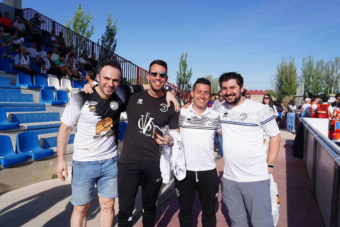 Búscate en la grada del Reina Sofía en el partido contra el Barça B