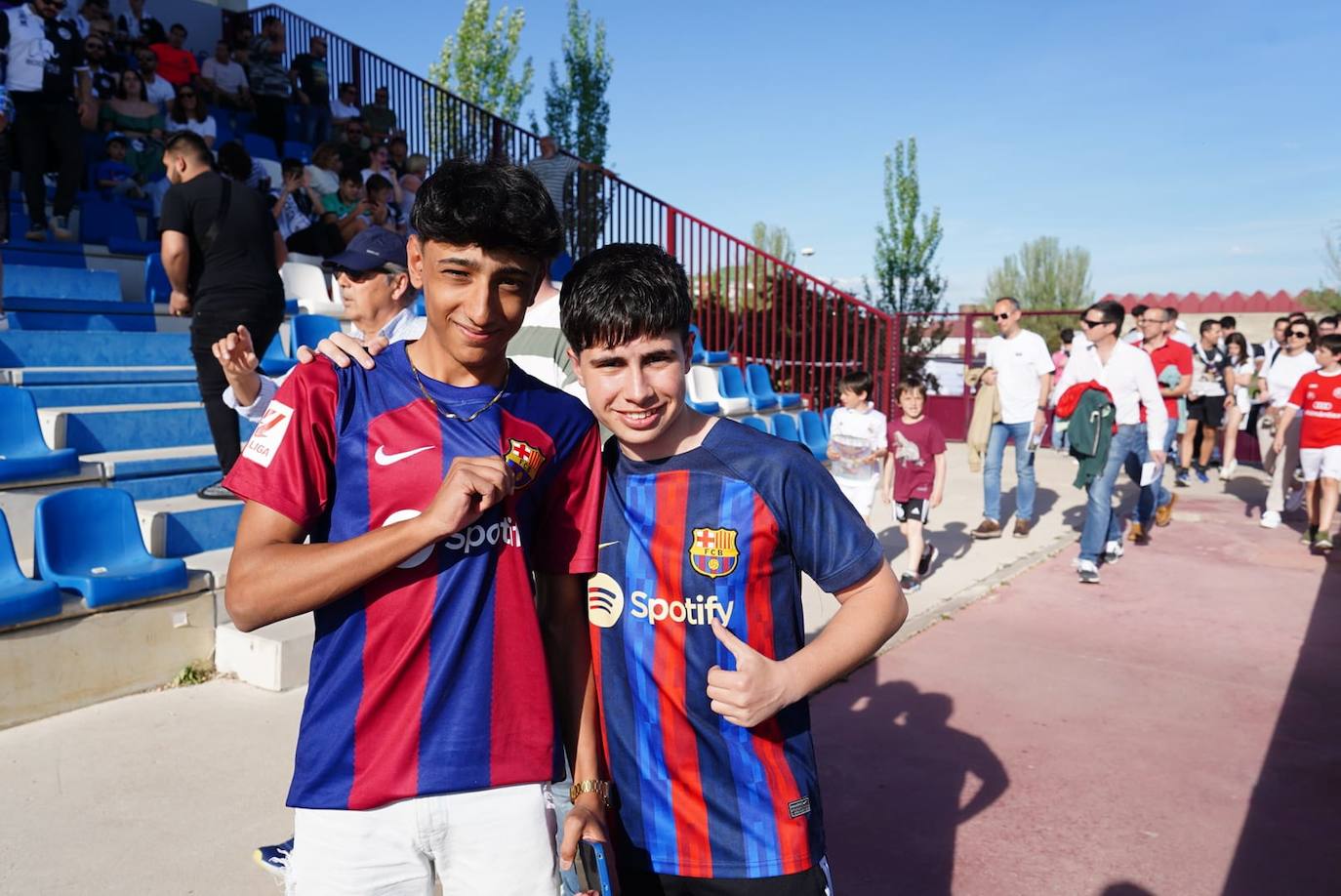 Búscate en la grada del Reina Sofía en el partido contra el Barça B