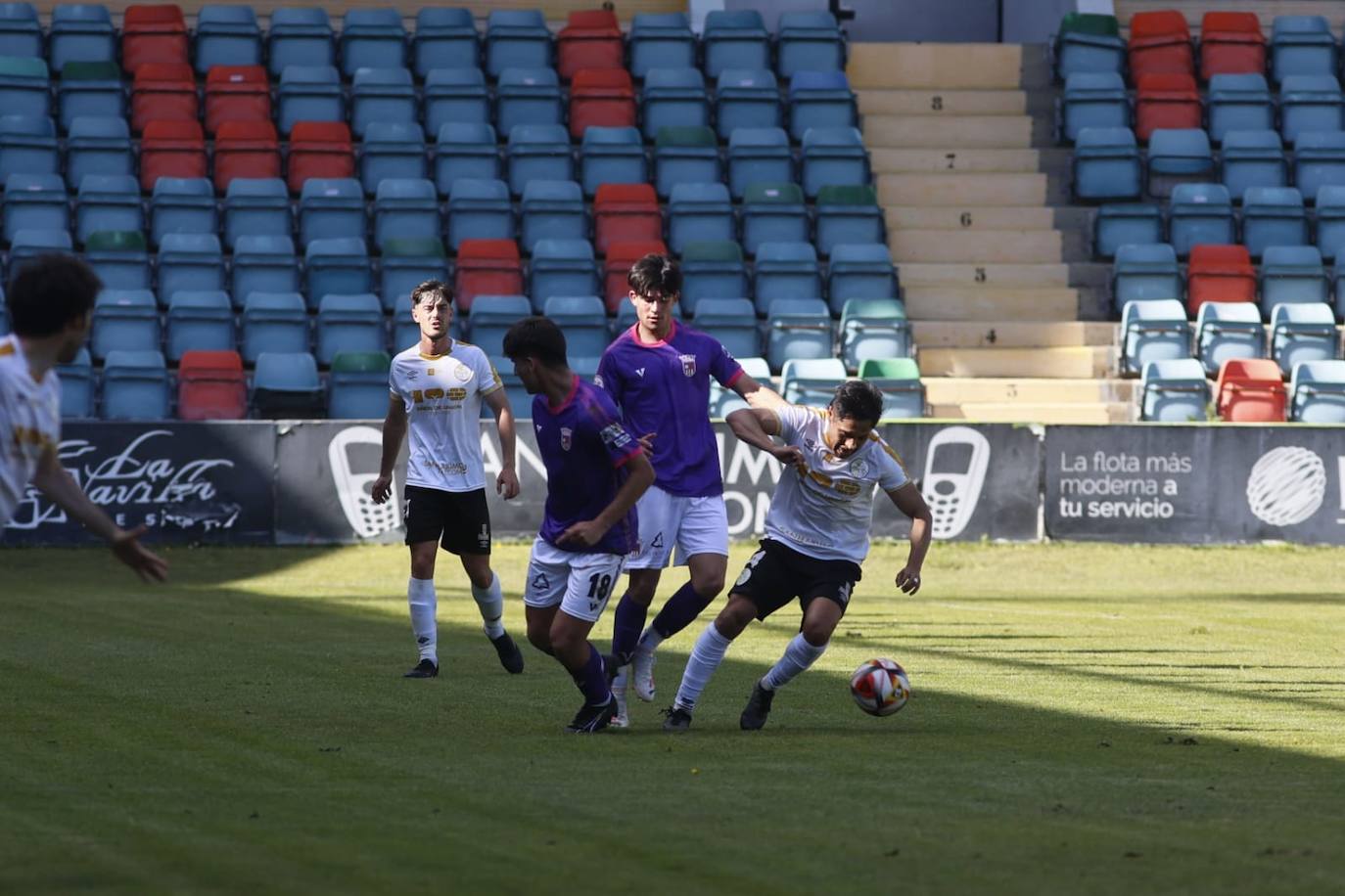 Las mejores imágenes de la victoria del Salamanca UDS al Palencia (2-0)