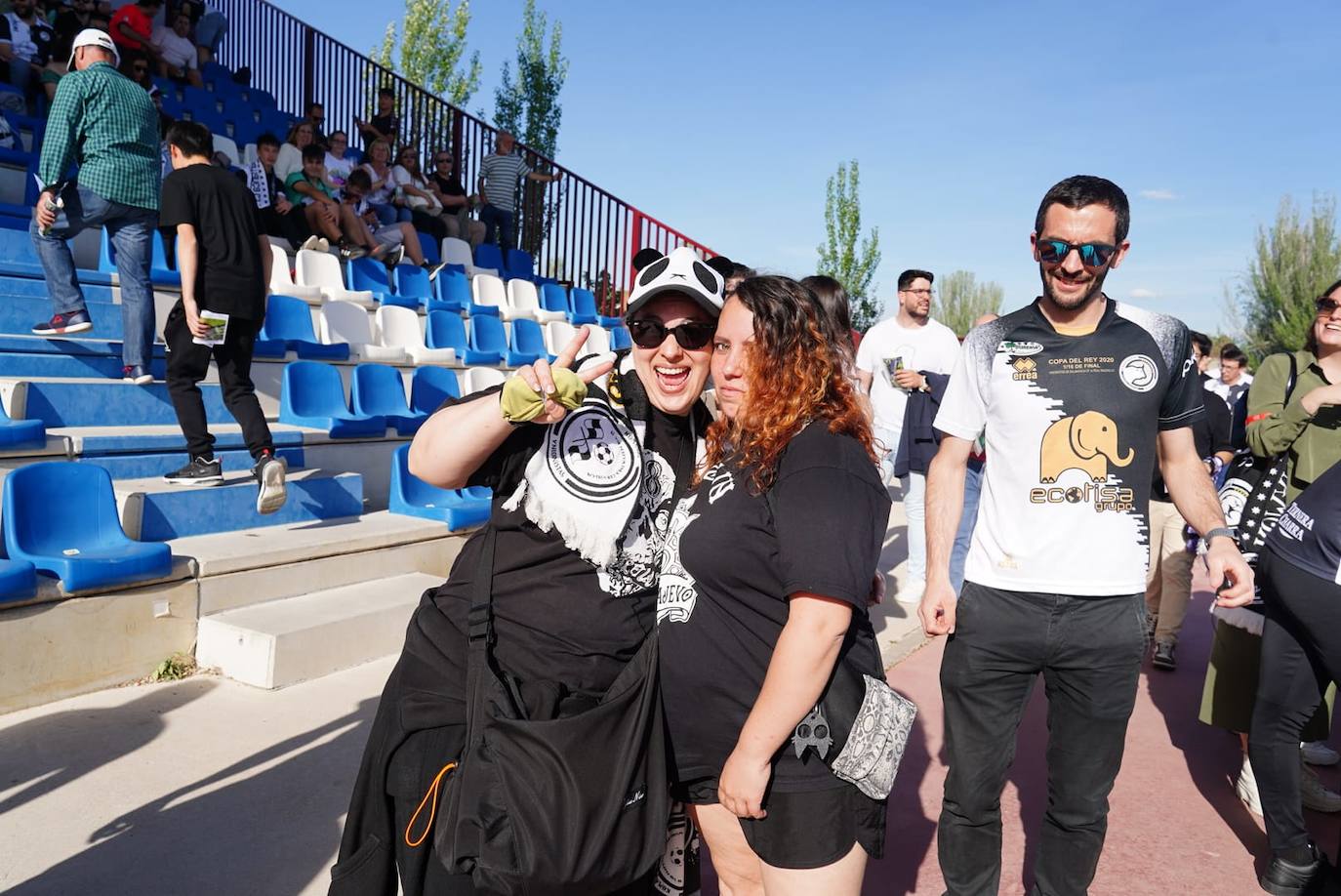 Búscate en la grada del Reina Sofía en el partido contra el Barça B