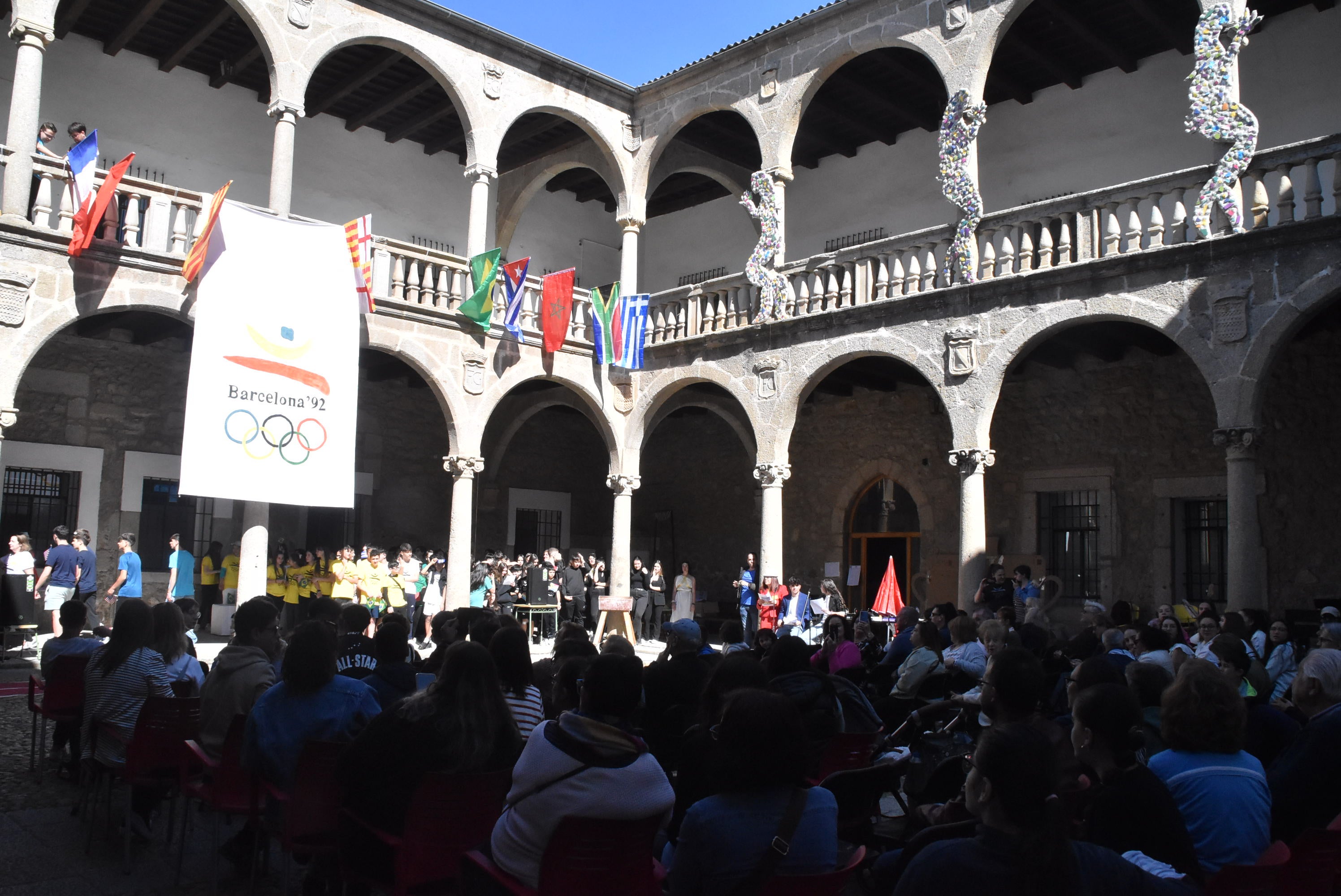 Recreación de las Olimpiadas en el instituto Ramón Olleros de Béjar