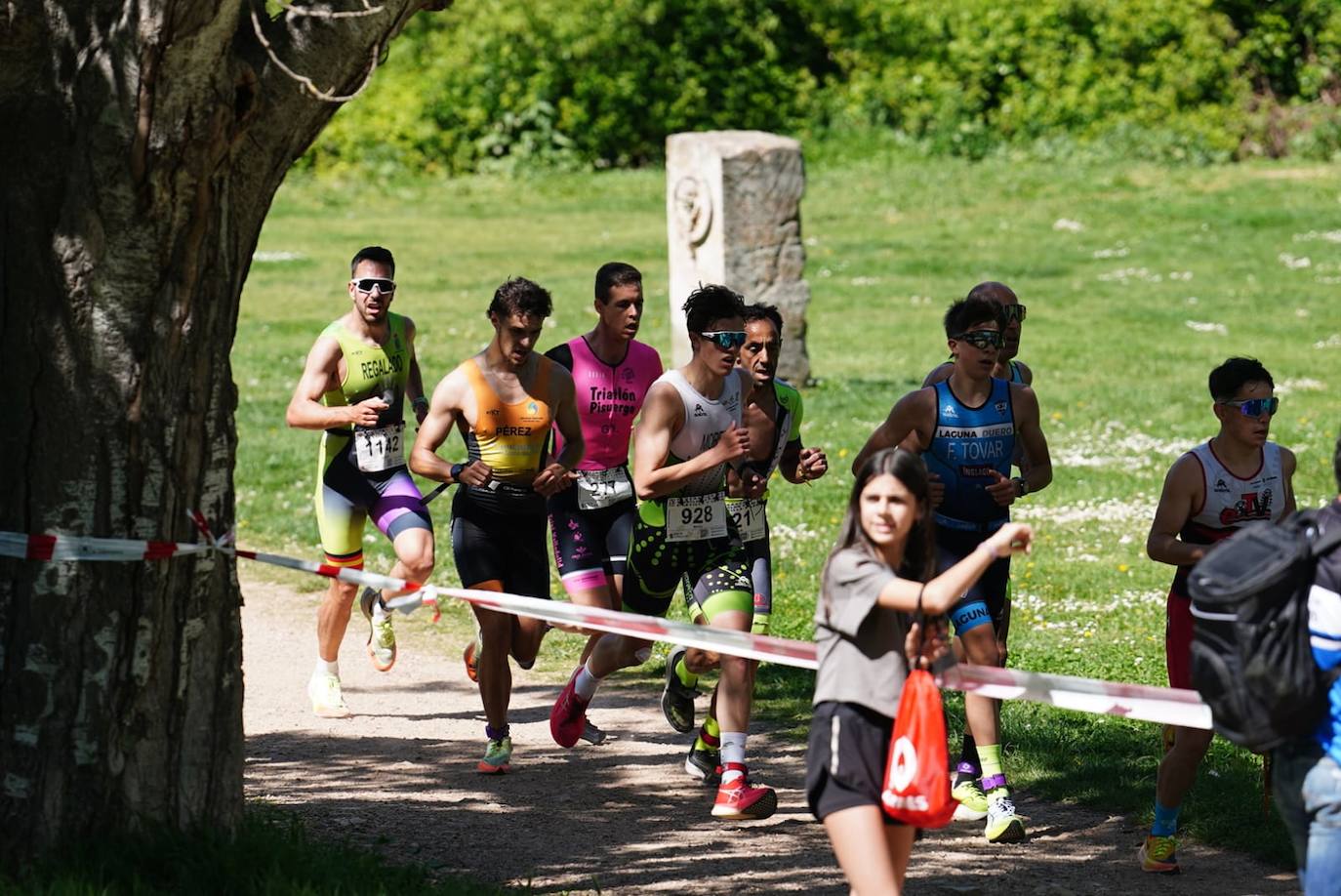 Nicolás Regidor y Marina Muñoz vencen en el Duatlón Sprint Grupo Andrés