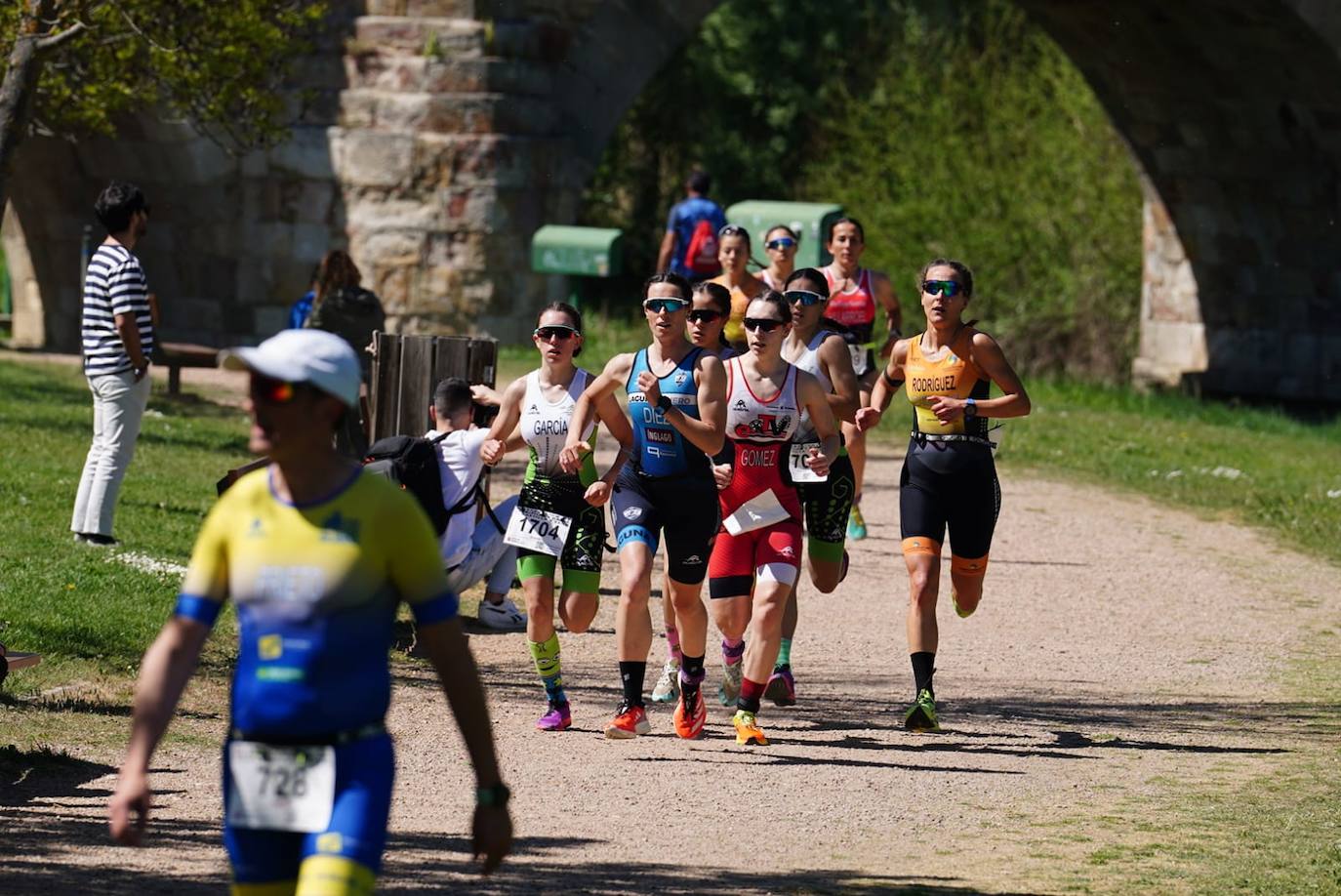 Nicolás Regidor y Marina Muñoz vencen en el Duatlón Sprint Grupo Andrés