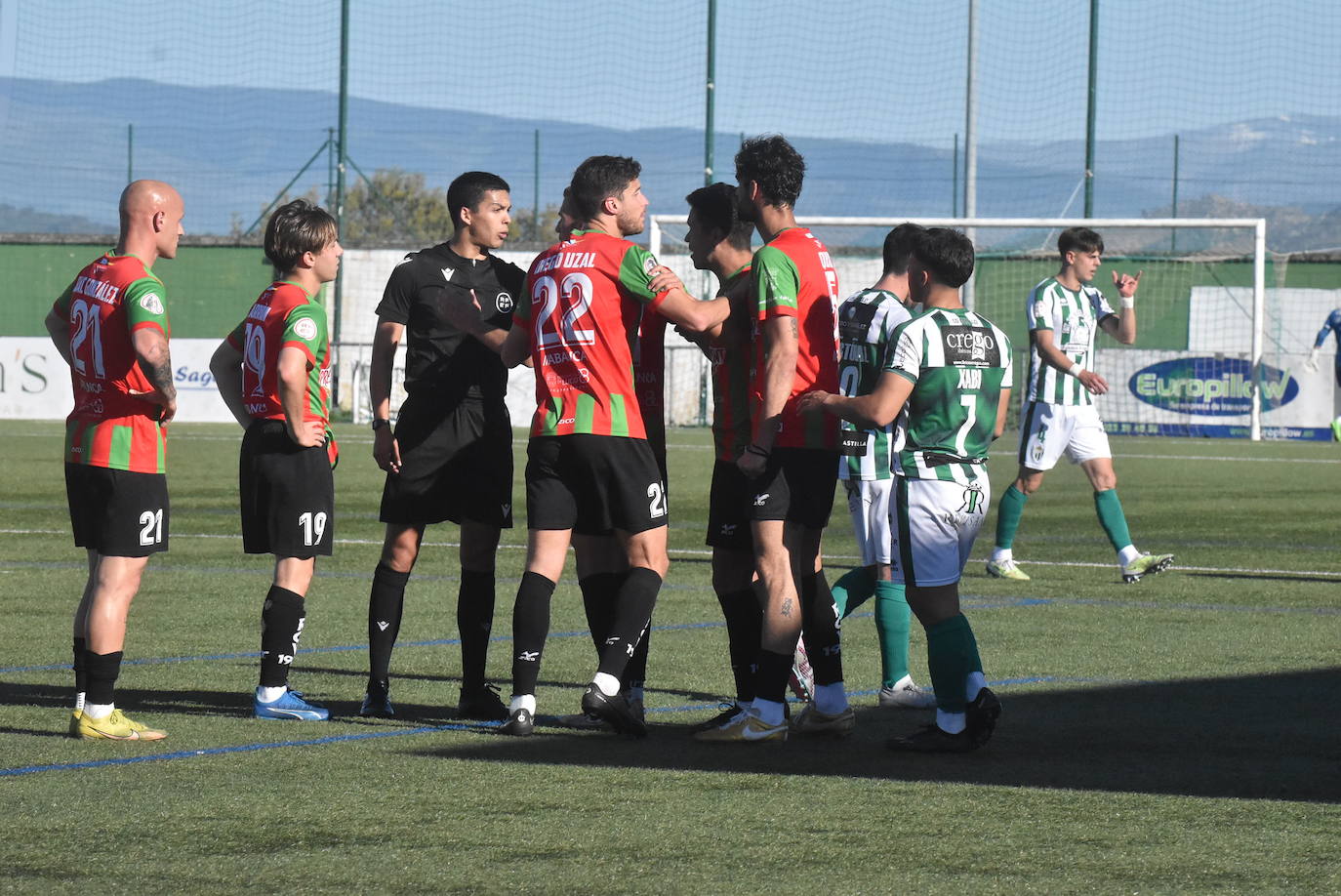 Explosión de alegría del Guijuelo tras clasificarse para el playoff