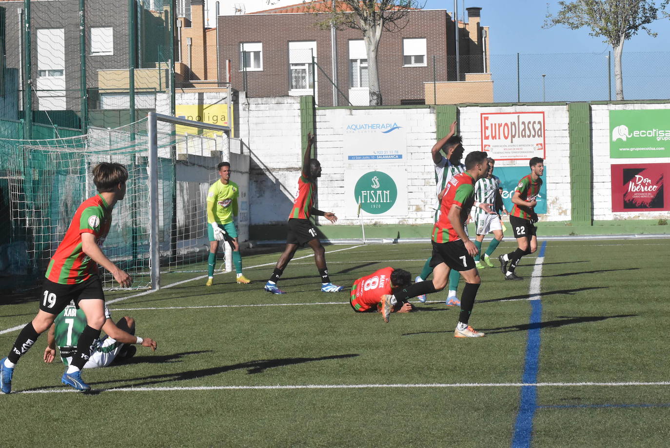 Explosión de alegría del Guijuelo tras clasificarse para el playoff