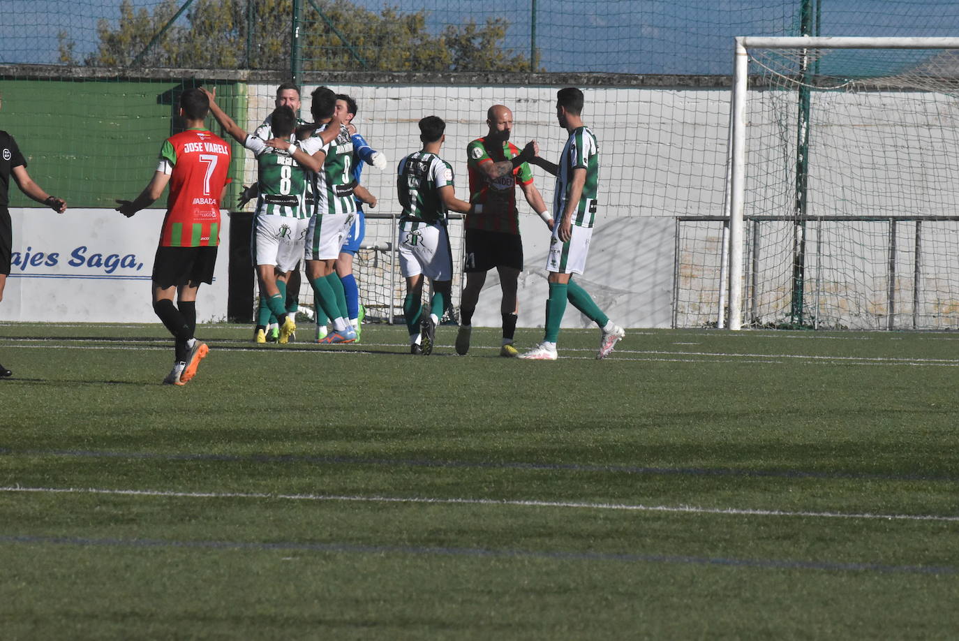 Explosión de alegría del Guijuelo tras clasificarse para el playoff