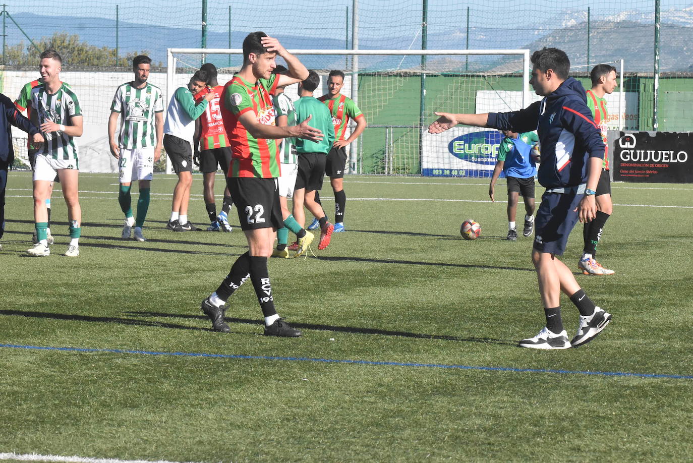 Explosión de alegría del Guijuelo tras clasificarse para el playoff