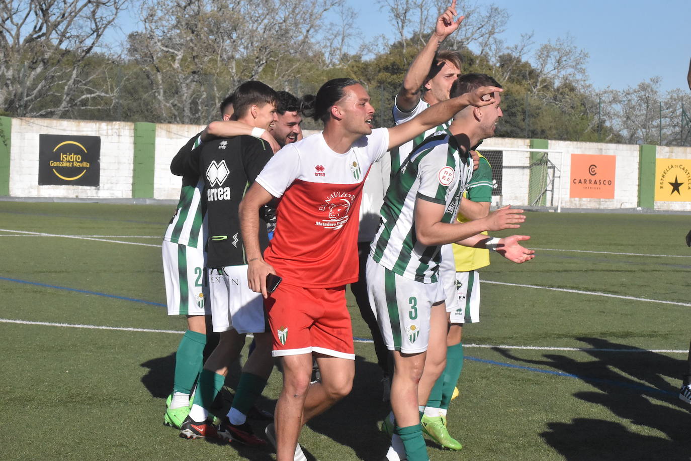 Explosión de alegría del Guijuelo tras clasificarse para el playoff