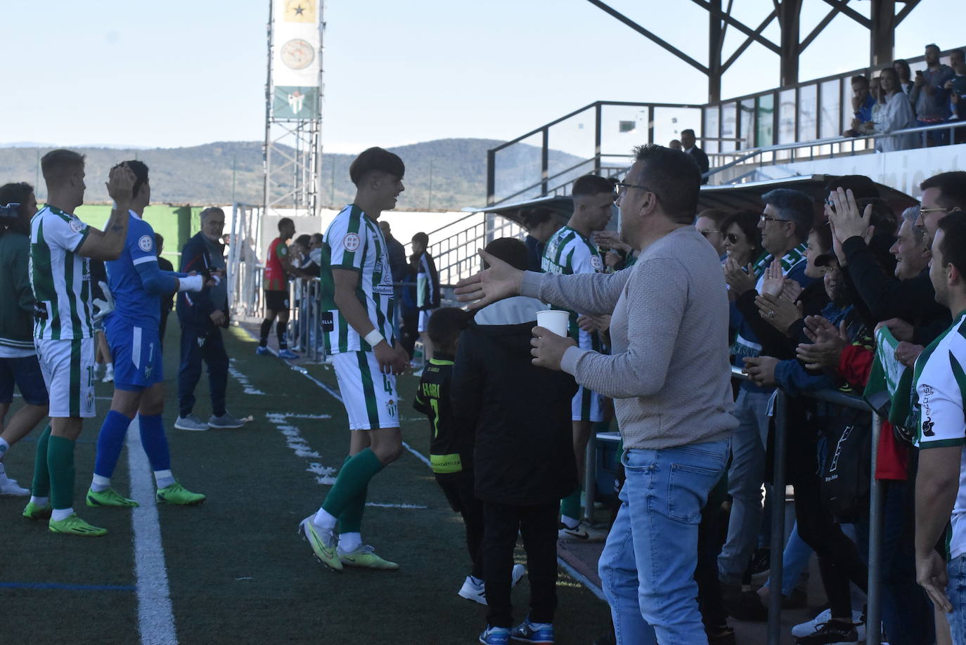 Explosión de alegría del Guijuelo tras clasificarse para el playoff