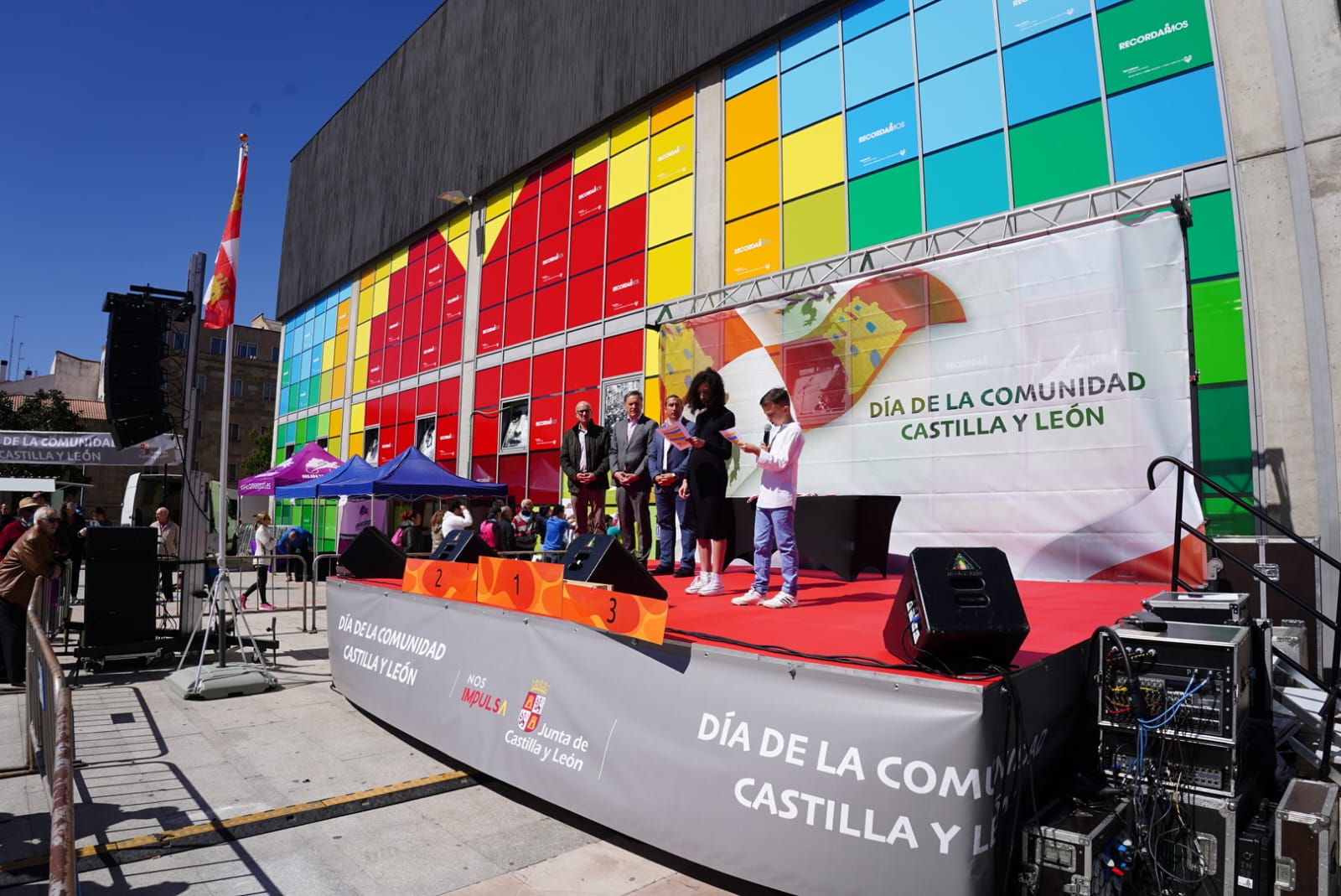 Día de la Comunidad: música, deporte y tapas en la plaza de la Concordia