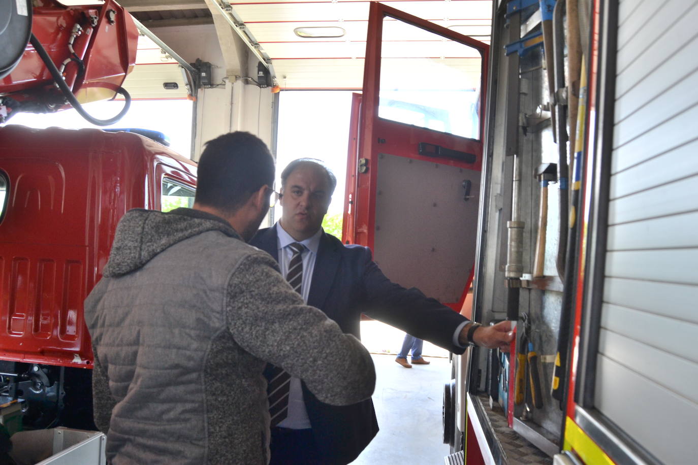 El Parque de Bomberos de Vitigudino cuenta con un nuevo vehículo