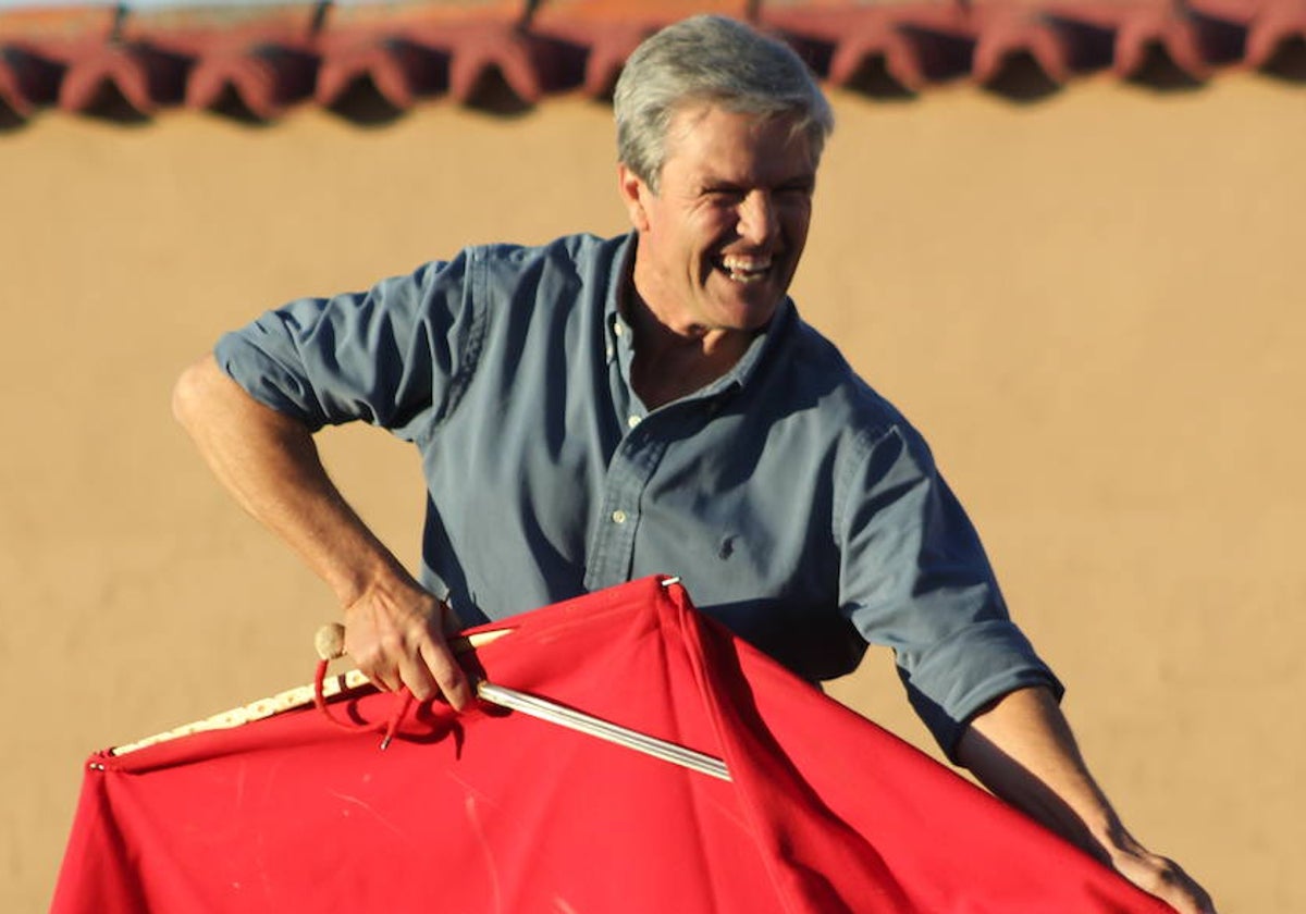 Espartaco, en un tentadero en la finca de Peña de Cabra, en la ganadería de Carlos Charro.