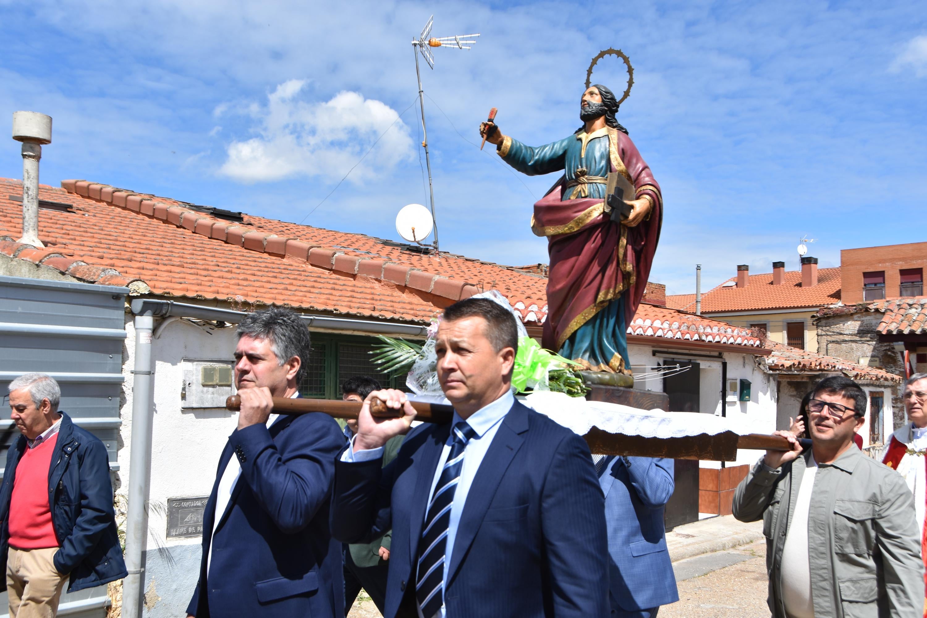 Liturgia, bailes y alegría para celebrar a San Marcos en Doñinos