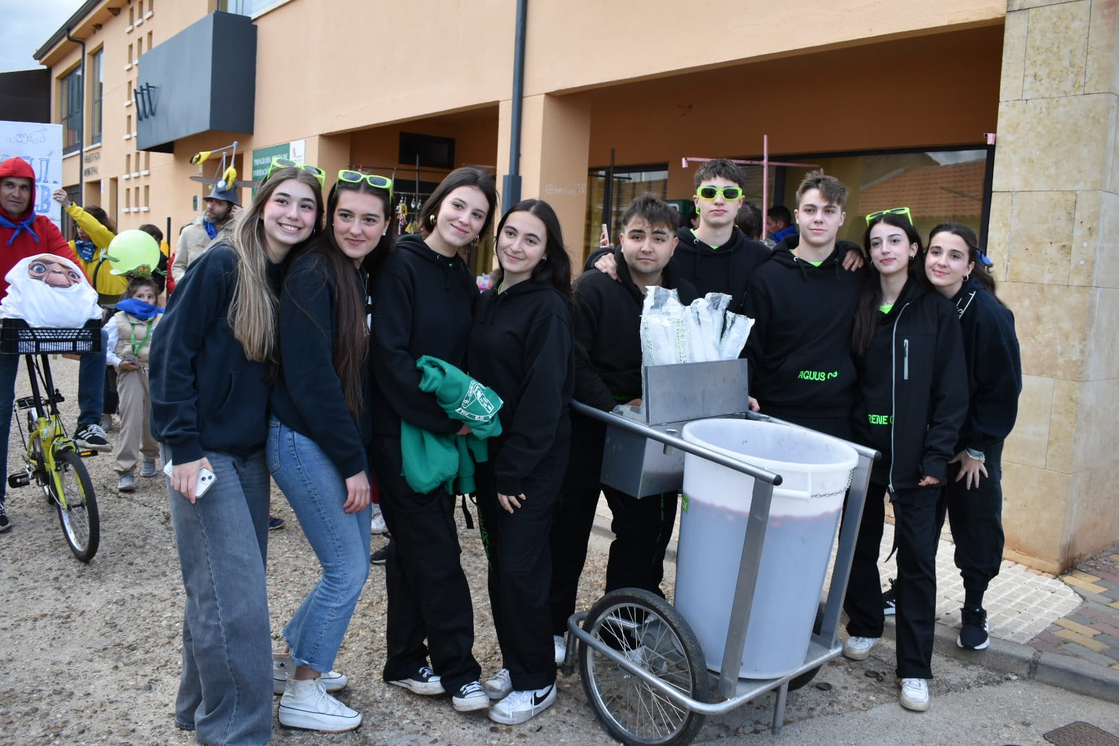 Así han sido el pregón, el chupinazo y la cita de las peñas en las fiestas de Doñinos