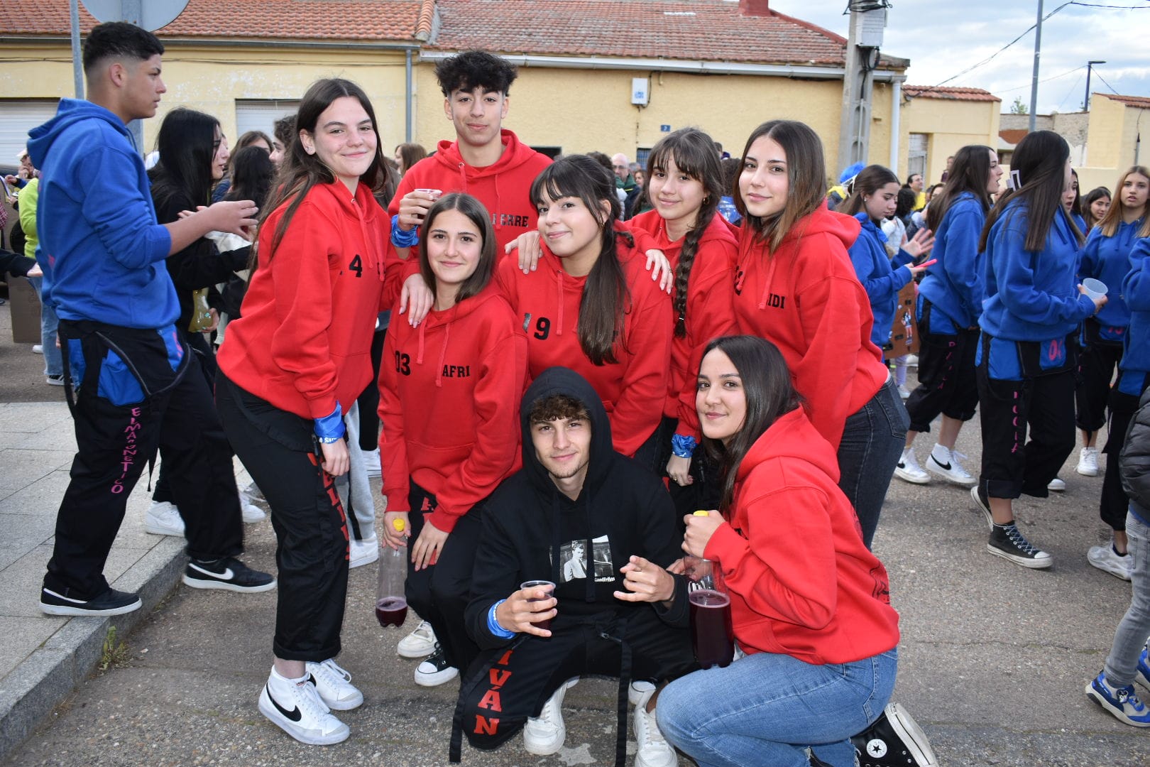 Así han sido el pregón, el chupinazo y la cita de las peñas en las fiestas de Doñinos