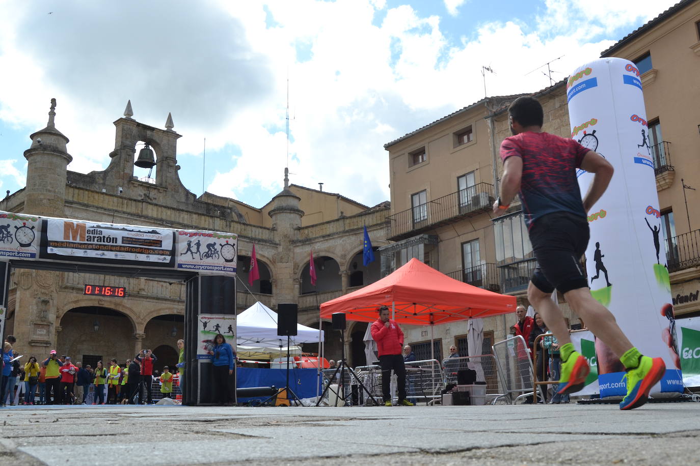 Silva y Santamaría imponen su ley en la Media Maratón de Ciudad Rodrigo