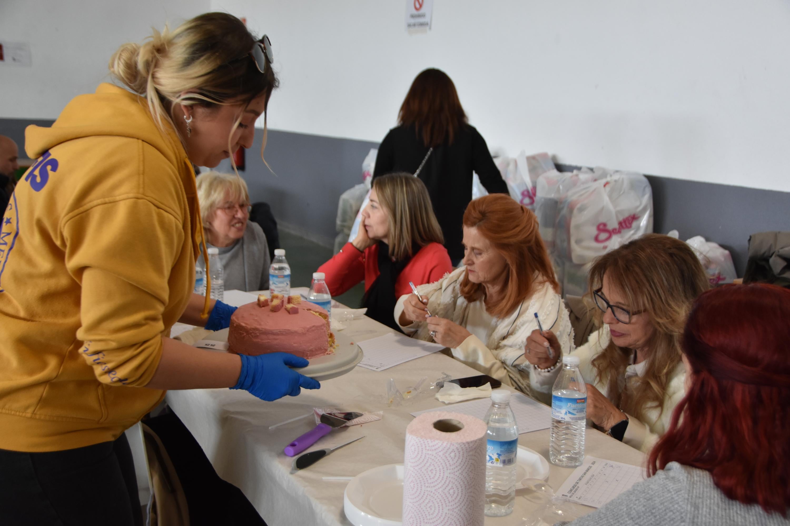 El pueblo salmantino donde se celebra un concurso de casi un centenar de tartas